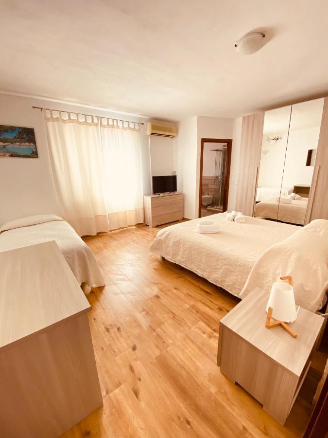 Affittacamere Ciro'S House 奧爾比亞 外观 照片